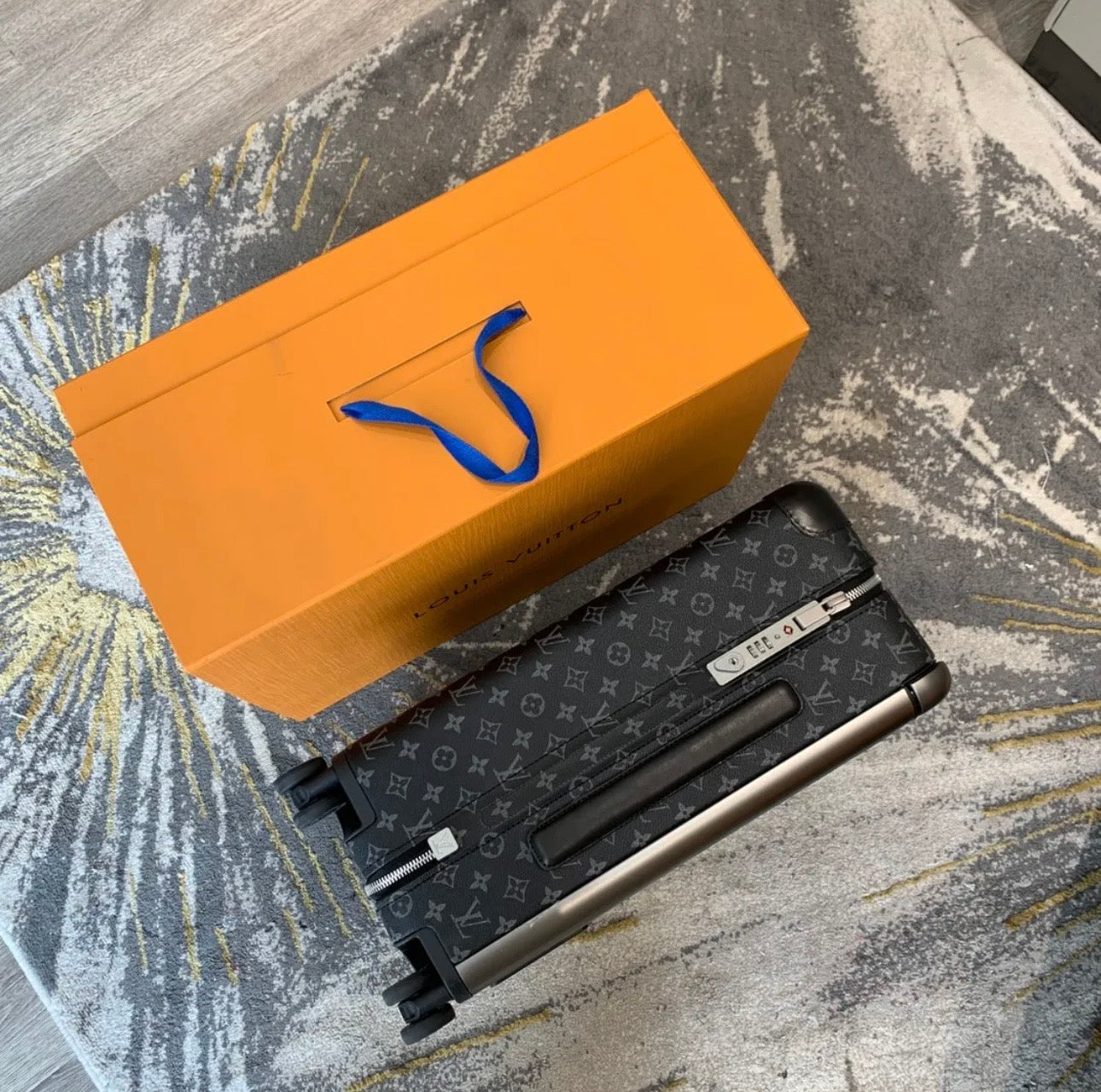 Black L Cabin Case (PRE ORDER)