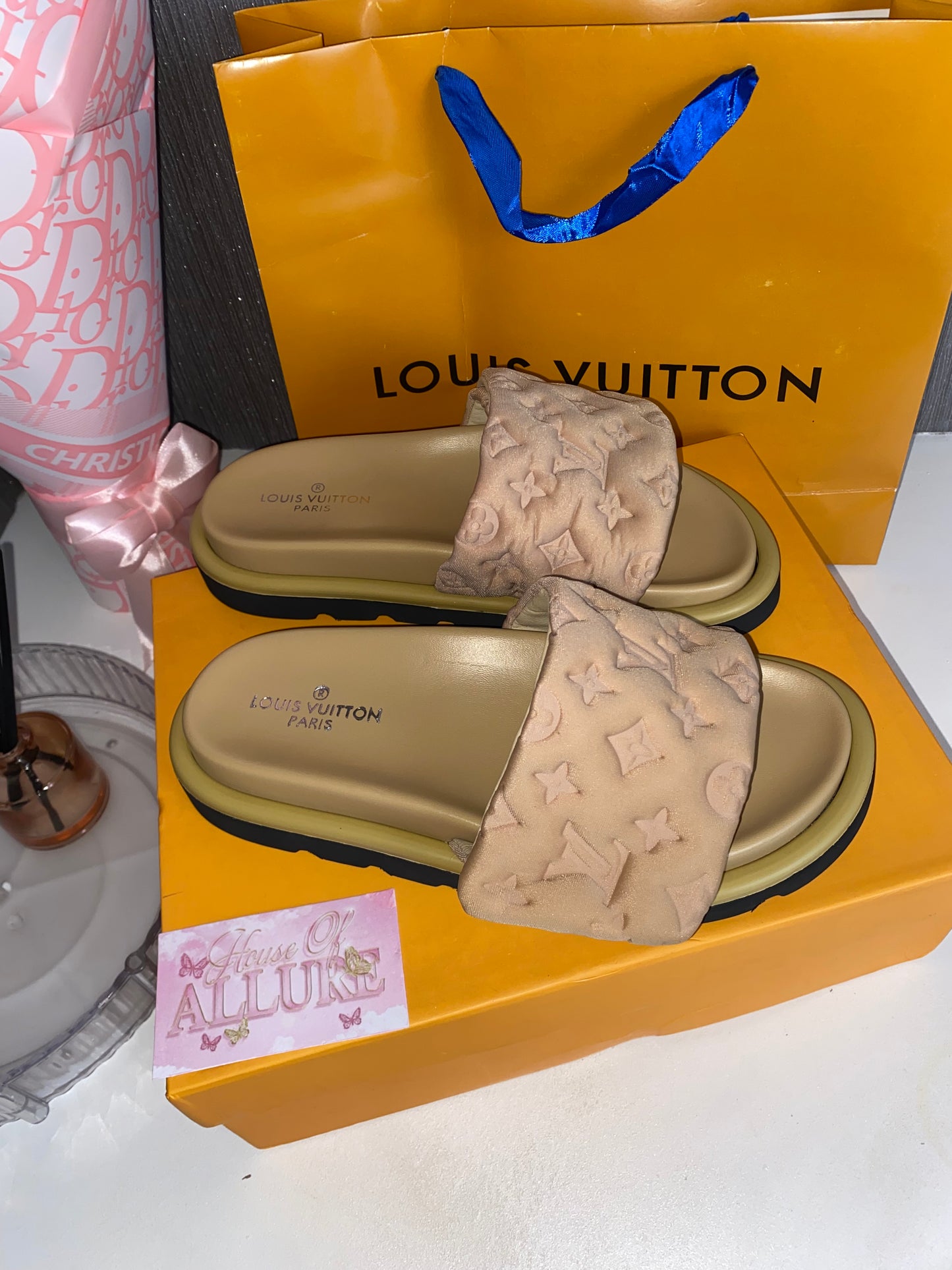 Beige Pillow Slides (PRE ORDER)
