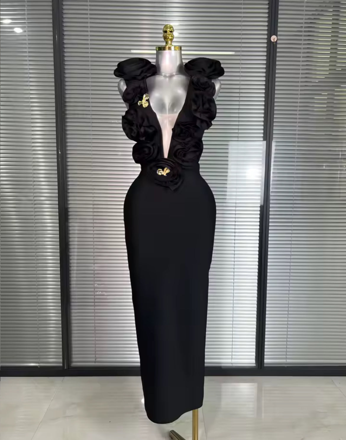 ‘AUDREY’ Black Rose Maxi Dress