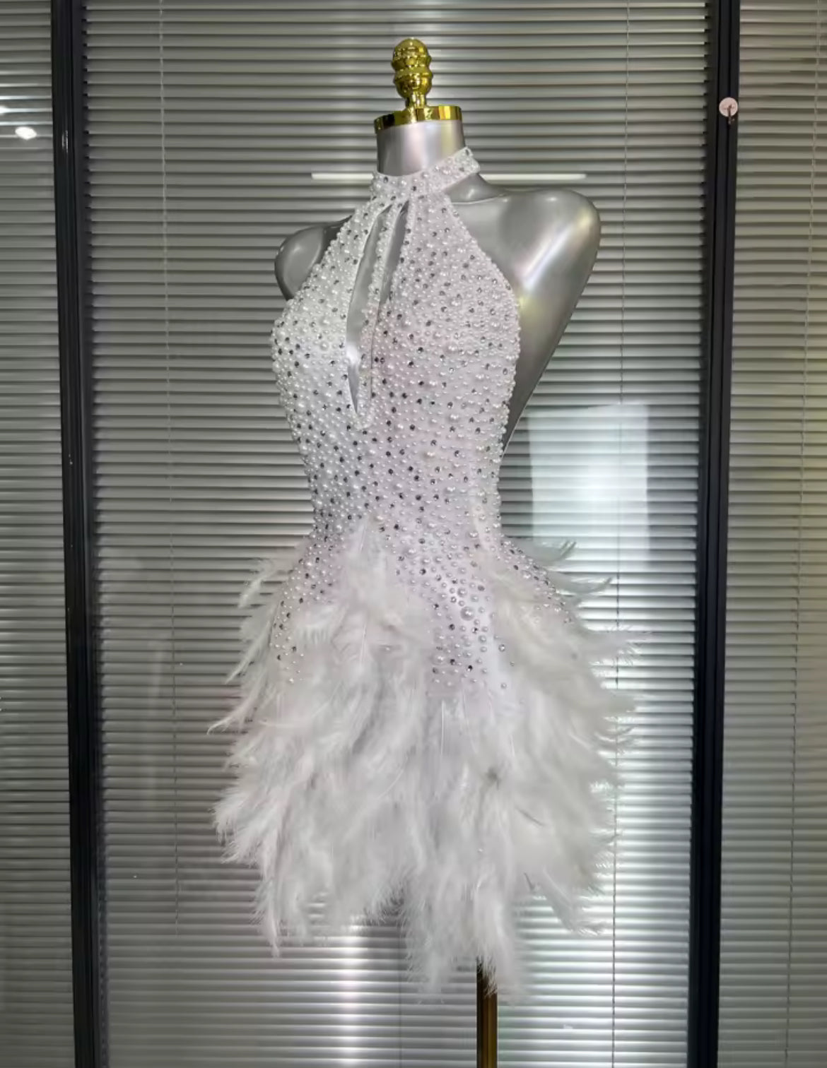 ‘JALOUX’ White Pearl Feather Mini Dress
