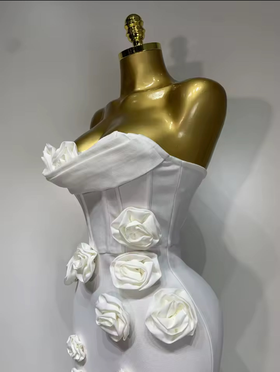 ‘RENDALL’ White Rose Corset Maxi Dress