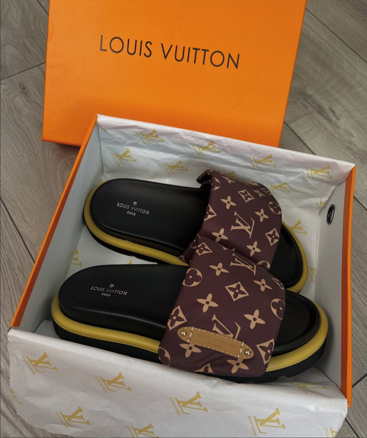 Brown Pillow Slides (PRE ORDER)