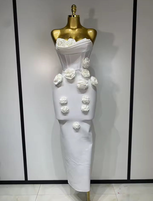 ‘RENDALL’ White Rose Corset Maxi Dress
