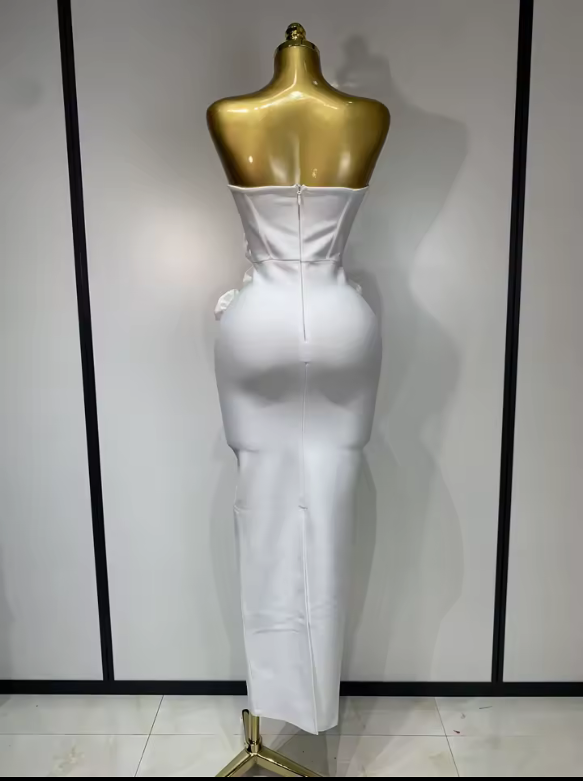 ‘RENDALL’ White Rose Corset Maxi Dress